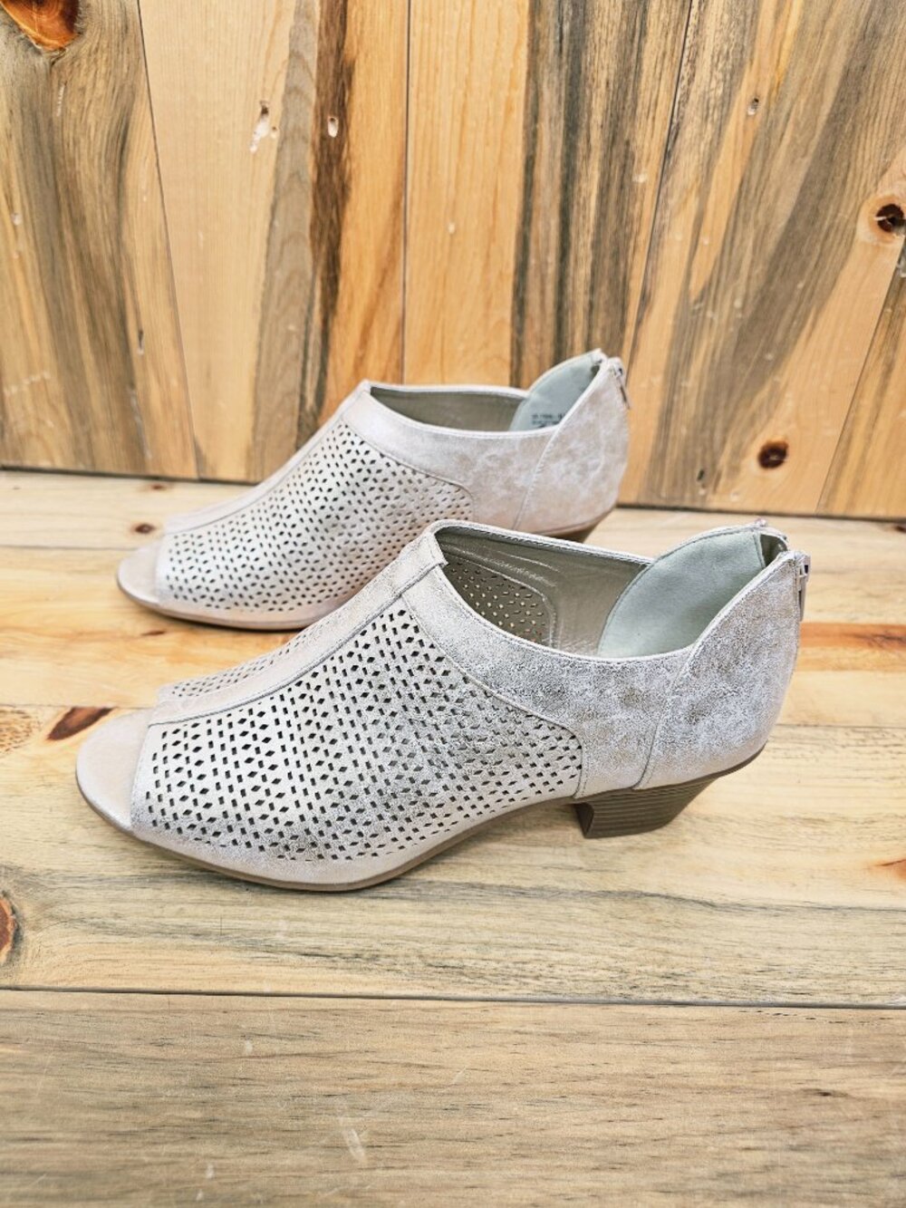 Easy Street Metallic Perforated Peep-Toe Booties Heel Size 9